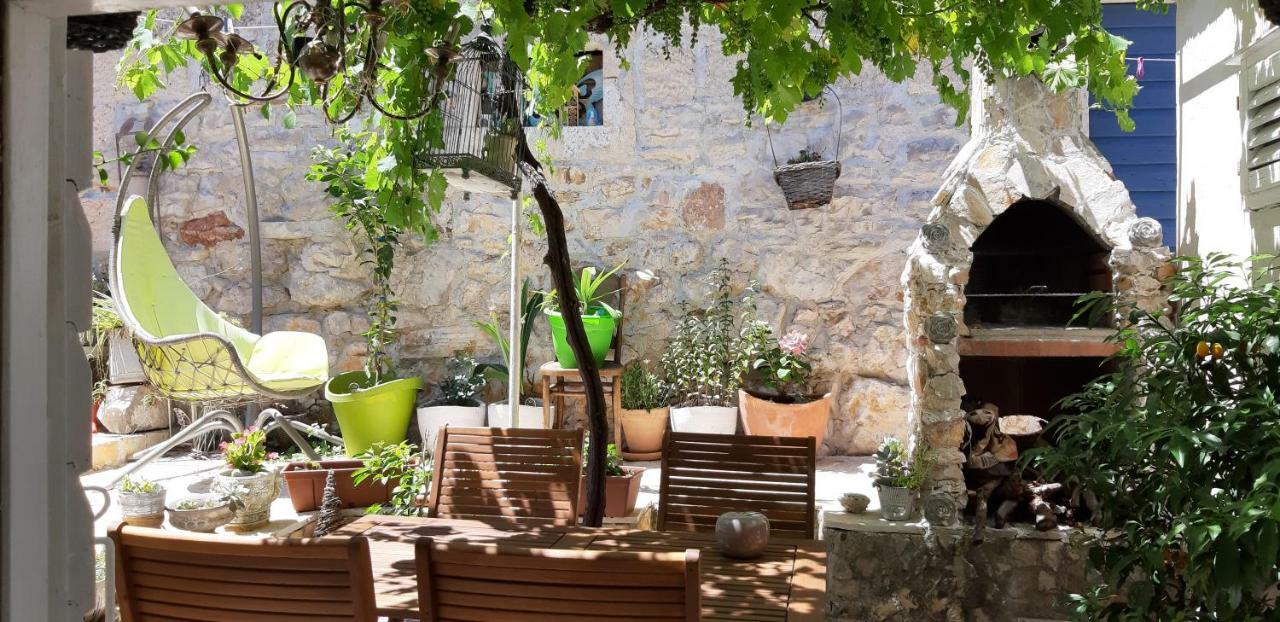 Villa Holiday Gariful